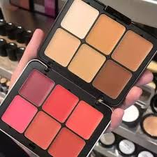 Carla Secret Blush and Concealer Palette